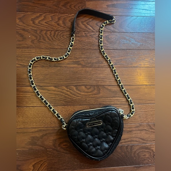 Betsey Johnson Quilted Black Heart Crossbody Bag Faux Leather - Picture 8 of 8